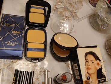 ziyafet geymleri: Məhsul paketi: ayaqqabı və geyim 1) Qırmızı idman ayaqqabıları - — 36