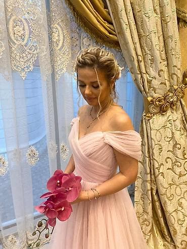 Şaftalı-çəhrayı rəngdə, zərif ziyafət/nişan/libas: - Model lalafo.az -da Şaftalı-çəhrayı rəngdə, zərif ziyafət/nişan/libas: - Model