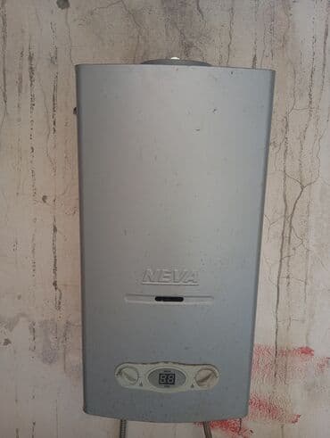 32 lik kombi: Neva markalı qazla işləyən su qızdırıcısı satılır,əla — 2