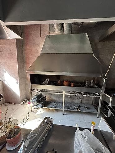 Restoran, kafe avadanlığı: *SEVA XİRDALAN* Kabab ucun Manqal satilir. Ölçü təxminən 2m dir. Çox — 1