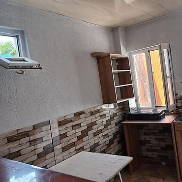 kurdemir ev: 1 otaqlı həyət evi kirayə verilir. 2 qız və ya ana -bala olsun — 2