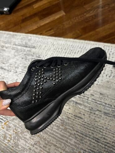 Ölçü: 37, rəng - Qara, İşlənmiş