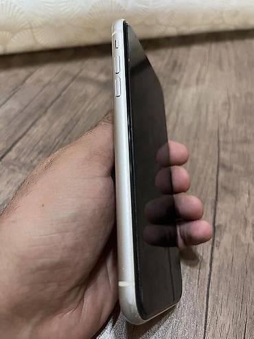 apple m1: IPhone 11, 128 GB, White Titanium, Face ID — 5