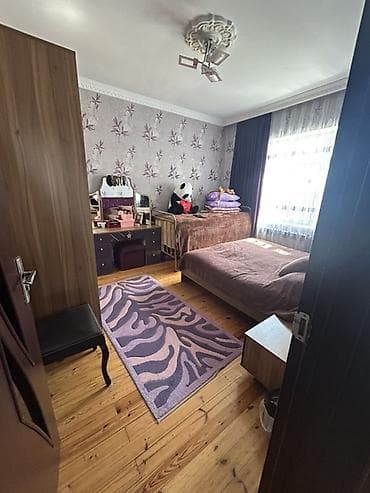 bayil ev: Satılır: həyət evi 2 sot torpağda tikilib, Heyete 2 maşın rahat girə — 5