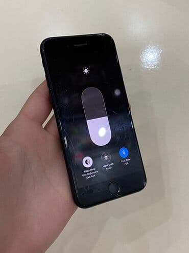 rol oyun konsolu: IPhone SE 2020 — 2