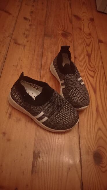 24 razmer: 24 razmer
5 azn — 1