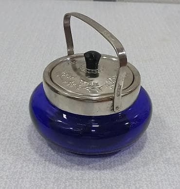 konfet qabi: Qənd qabı Sovet istehsalı Kobalt mavi rəngli şüşə qab – metal qapaqlı — 3
