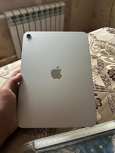 Apple iPad 11 (2025), 11", 128 GB