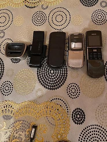 Nokia rəng - Gümüşü, Düyməli