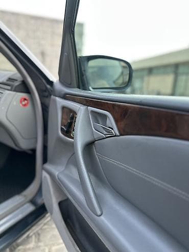 mersedes qapi: Mercedes-Benz E-Class (W210) sedan - Kuzov: qara rəng, 4 qapı - — 7