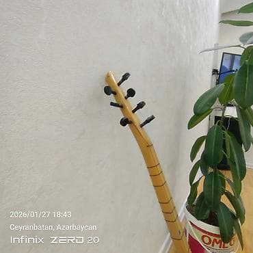 elektro gitara satilir: Turk sazı qusuru iki xırda çatdi o da prablem deyil adi şeydi bilənlər — 6