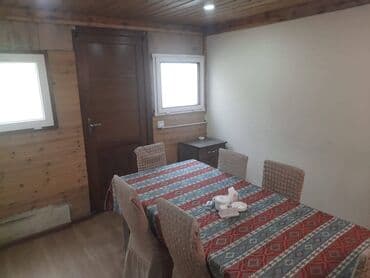 arenda kafelər: Yasamalda kafe yerləşən olan, ayi 1500 azn kirayə verilir.4 kabinet — 3