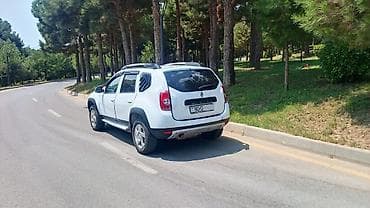 krossover: Renault Duster: 2 l | 2012 il 296000 km Krossover — 3
