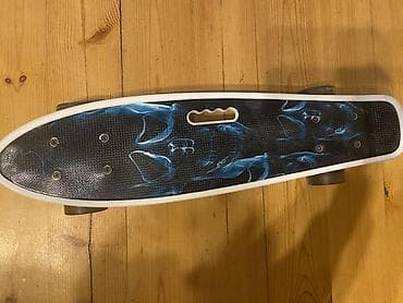 skate: Plastik gövdəli kruyzer tipli skeytbord. Skeytbord kompakt ölçülü — 1