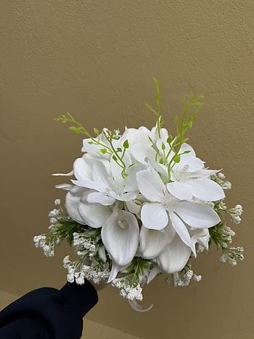 gullerin qiymeti: Ağ rəngli gelin buketi – zərif və klassik dizayn. - Kompozisiya: ağ — 1