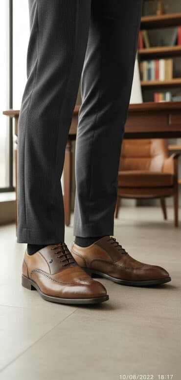 lipuçkalı kişi mokasinləri: Türkiyənin "Uğur Kundura" firmasının ayaqqabısıdır. Həm içi, həm də — 1