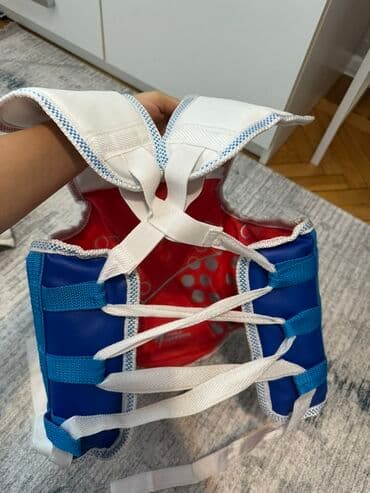 yer eken: Tekvondo idmançısı üçün nəzərdə tutulmuş bu dəst tam mühafizə təmin — 6