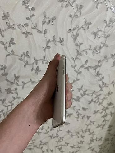 apple se 4: IPhone SE 2022, Ağ, Barmaq izi — 4