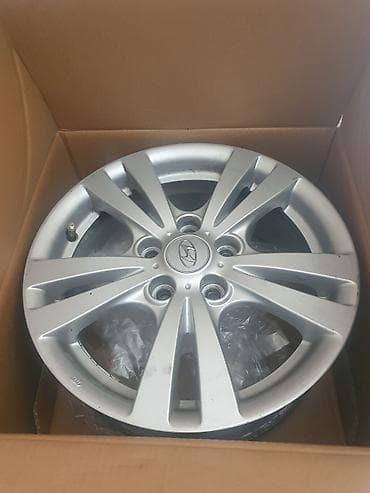 disk teker vaz: Hyundai R16 5 bolt disklər satılır. Çatı sınığı yoxdur. Qiymətdə — 2