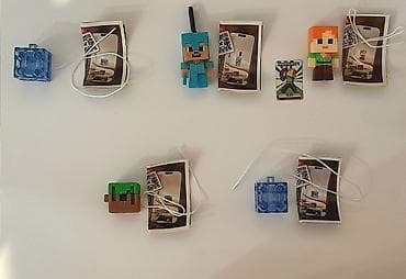 майнкрафт: Kinder Minecraft fiqurları barter edirəm şəkildə sarı işarələri məndə — 2