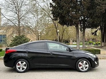 islenmis teker satiram: Hyundai Elantra: 1.8 l | 2011 il Sedan — 4
