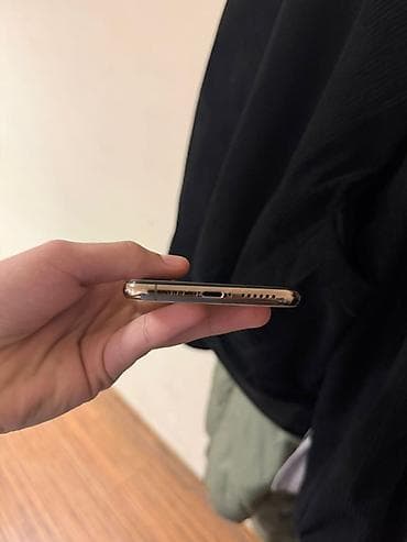 iphon xr: IPhone Xs, Qızılı, Face ID — 2