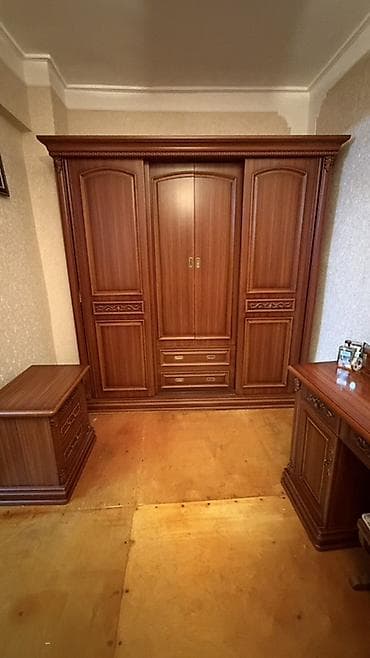 gen: Mebel dəsti – mətbəx və yataq otağı Mətbəx: - Künc yerləşimli — 5