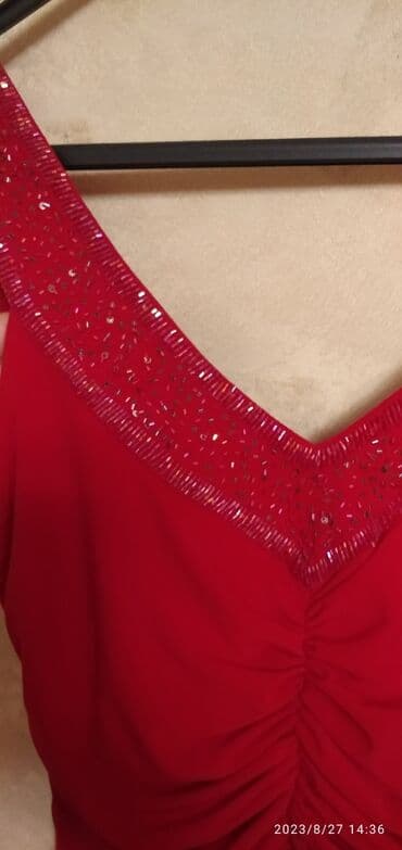 uzun qizil sirqalar: 1dəfə geyinilib, yüksək qiymətə alınıb — 12