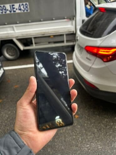 Xiaomi Redmi smartfon - Ekran: tam ekran dizayn, ön kameraya görə lalafo.az -da Xiaomi Redmi smartfon - Ekran: tam ekran dizayn, ön kameraya görə