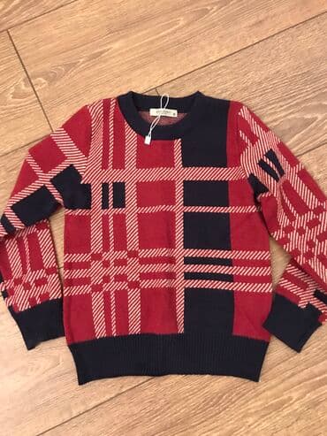 Oyuncaqlar: Burberry 4-5-6 yawa geder yenidi geyinilmiyib baha alinib 18 m satilir — 1