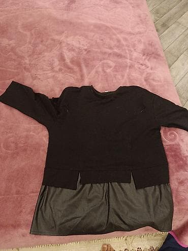 plas: Salam. 2XL və ya XL razmerlərdə paltarlardl. Baha alinib . ümumi 50 — 10