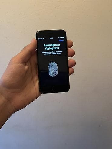 ikinci el televizor: IPhone 8, Qara, Barmaq izi — 7