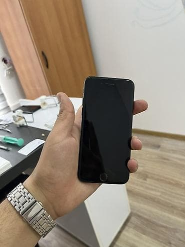 soyuducu xırdalan: IPhone 7, Qara, Barmaq izi — 5