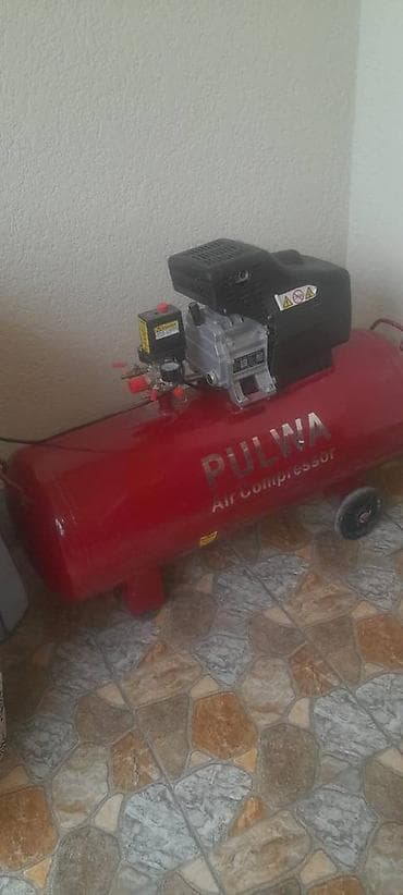 Təzə kompressor satılır 100 litirlikdi
İşlənməyib 550 azn