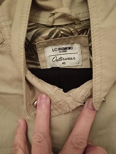 Şəxsi əşyalar: LC Waikiki Classic qadın üst geyimi – safari tərzli, qum-bej rəngdə — 3