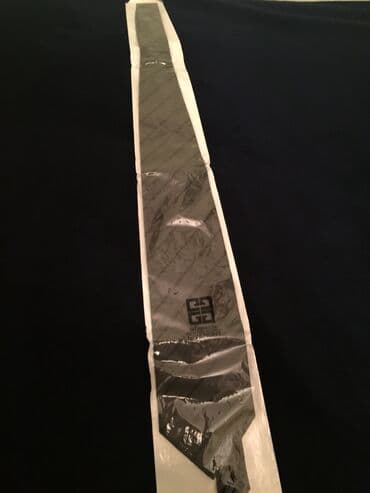 Köynəklər: Qalstuk 5 azn Givenchy firması rengi bozdu — 1