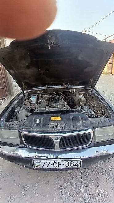 raf 4: QAZ 3110 Volga: 2.4 l | 2001 il 363998 km Sedan — 10