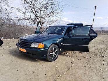 mersedes oturacaq: Mercedes-Benz C-Class: 1.8 l | 1995 il Sedan — 5