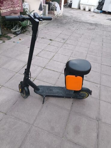 Электротранспорт: Elektrik skuter – oturacaqlı. Təkcə oturacağı 60 manatdir. Tekerlerin — 6