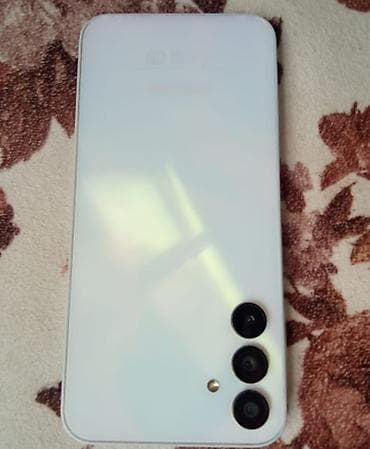 iphone 11 gence: Samsung Galaxy A15, 128 GB, rəng - Ağ, Barmaq izi — 1
