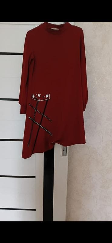 Qadın tunik/kofta - Rəng: tünd qırmızı (bordo) - Model: düz kəsim