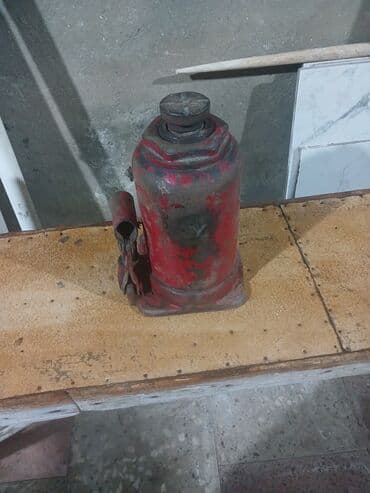 авто ремни: Məhsul: Hidravlik “butulka” tipli domkratlar (2 ədəd) Təsvir: - — 3