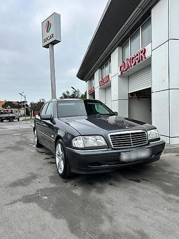 Mercedes-Benz C-Class: 2.4 l | 1998 il Sedan — 1
