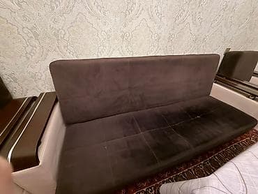 divan dəst: Bir divan iki kreslo .Yeni yasamalda. 8ci mərtəbədə — 2