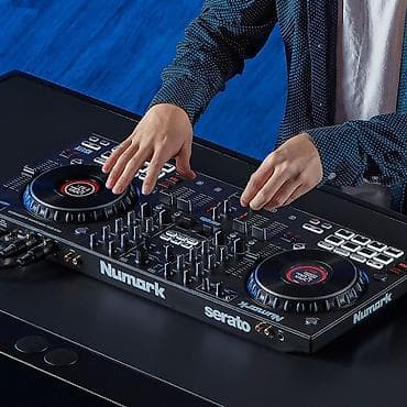 ses karti: Numark Nsfx4 FX tipli 4-dekli peşəkar DJ kontrolleri – Serato — 2