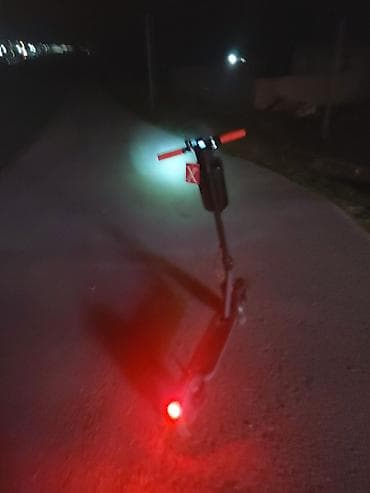 Электротранспорт: Elektrik skuter – şəhərdaxili rahat və səssiz hərəkət üçün.35 sürətdir — 1