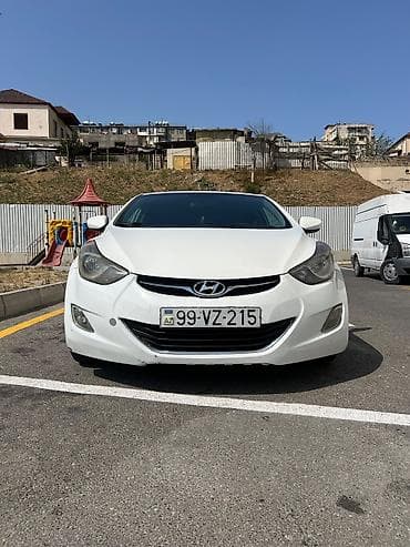 elantra led: Hyundai Elantra (MD) sedan – ağ rəng. Xarici və texniki — 6
