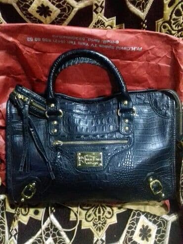 Сумка, натуральная кожа б/у. всего 2раза носили, Италия.Çanta təbii