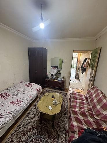 gencede ev: 1 otaqlı, 22 kv. m, Kredit yoxdur, Orta təmir — 4