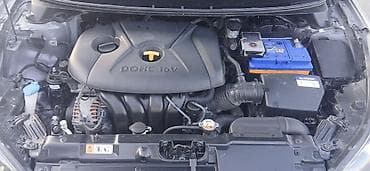 islenmis hyundai avtomobilleri satisi: Hyundai Elantra sedan - Korpus: 4 qapılı sedan, gümüşü rəng - Kuzov — 10